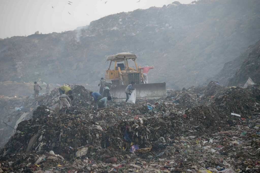 DOZER DOR SOLID WASTE WORK